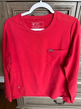 FIGS Sway long sleeve crew neck top